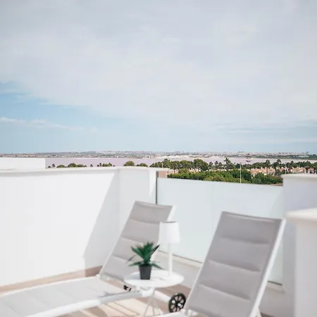 Laguna Met Prive Zwembad & Jacuzzi 빌라