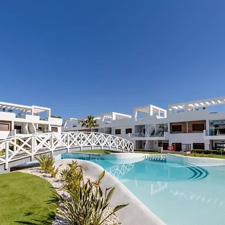 Laguna Met Prive Zwembad & Jacuzzi Villa Torrevieja