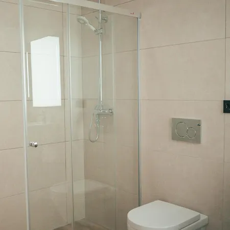 Laguna Met Prive Zwembad & Jacuzzi 빌라