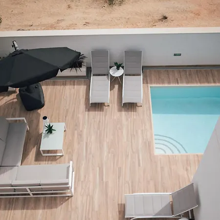 Laguna Met Prive Zwembad & Jacuzzi 빌라