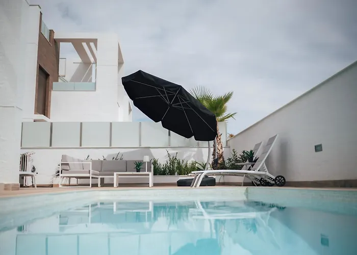 Laguna Met Prive Zwembad & Jacuzzi