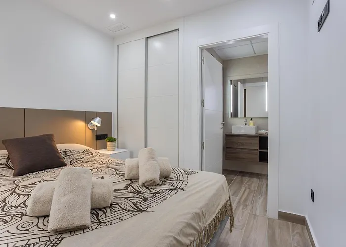 Laguna Met Prive Zwembad & Jacuzzi Villa *