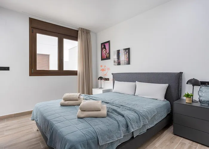 Villa Laguna Met Prive Zwembad & Jacuzzi Torrevieja