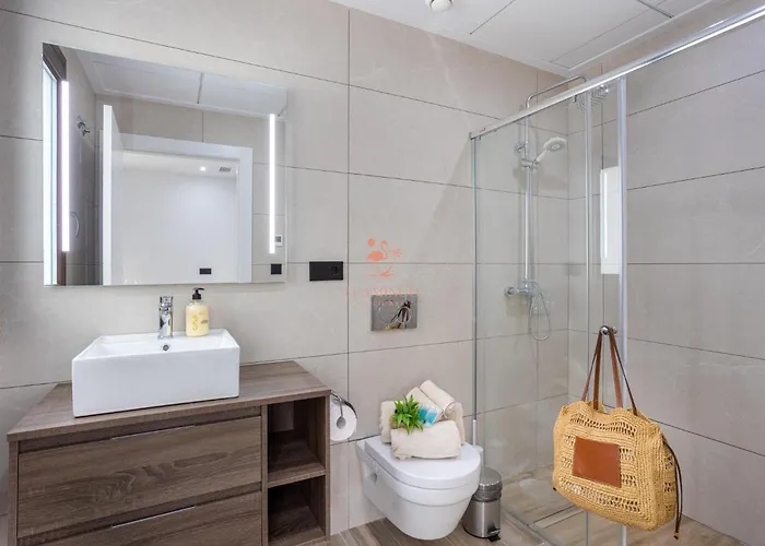 Laguna Met Prive Zwembad & Jacuzzi Villa