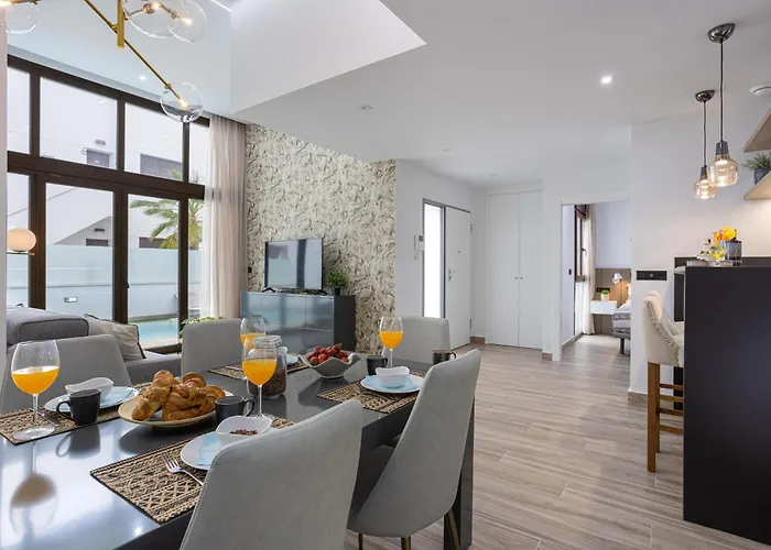 Laguna Met Prive Zwembad & Jacuzzi Villa